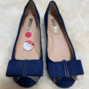 New Louise Et Cie- Navy Blue Women's Bow Flats size 5.5